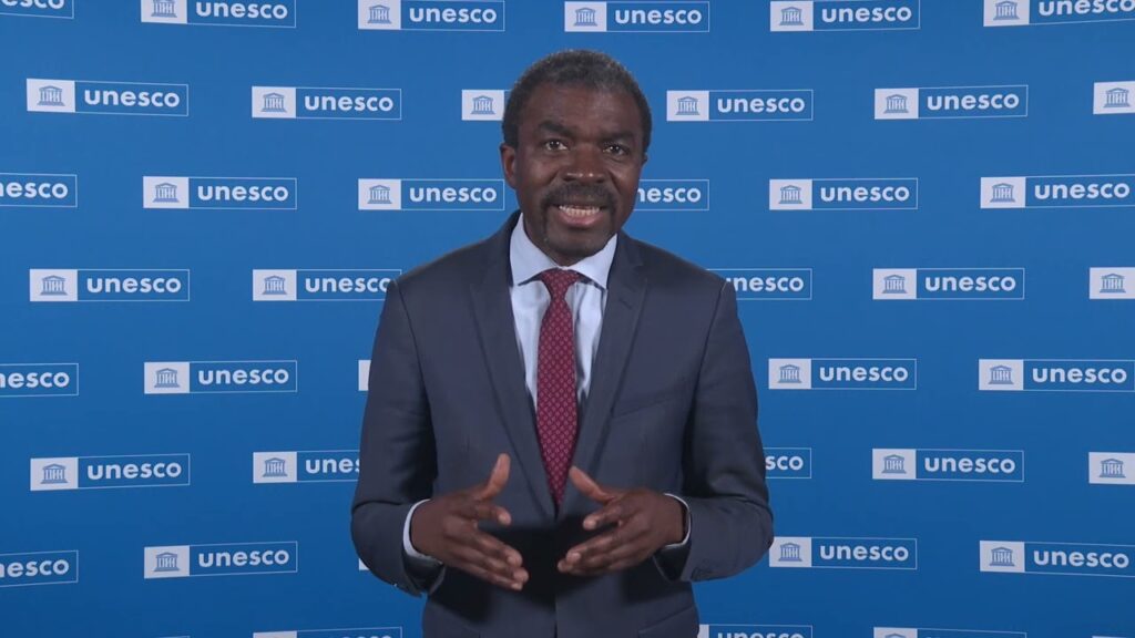 Décorations exceptionnelles de cadres de l’UNESCO et affirmation du rayonnement culturel camerounais.