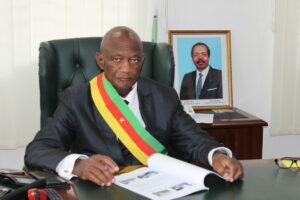 Cameroun : Polycarpe Banlog réélu à la tête du Conseil Régional du Littoral -Entre continuité et défis majeurs