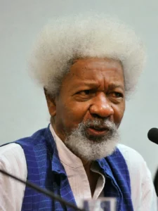 Wole Soyinka et la diplomatie du mépris : quand les États-Unis réaffirment leur pouvoir symbolique sur les voix africaines