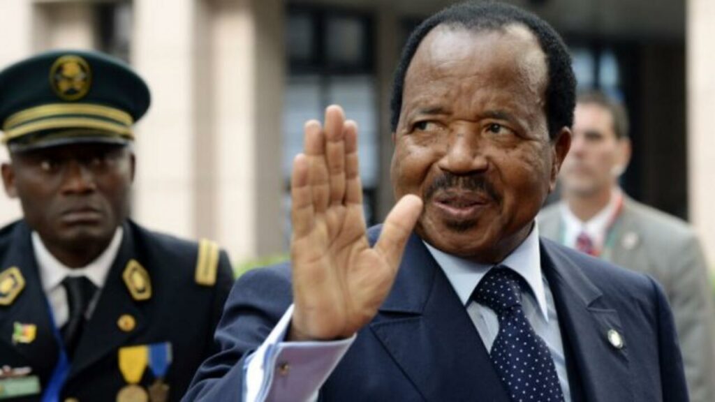 La présence de manifestants devant l'hôtel Intercontinental du président camerounais interroge la capacité de la Confédération à concilier liberté d'expression, sécurité et respect des usages diplomatiques.