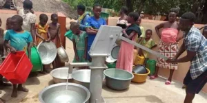 Accès à l’eau potable : le projet SEWASH peut-il sortir le Cameroun de la crise de l&rsquo;eau ?